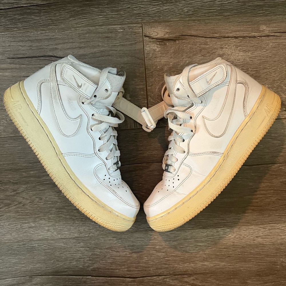 Nike Air Force 1 ’07 Mid Women’s White Size 7 (366731-100)